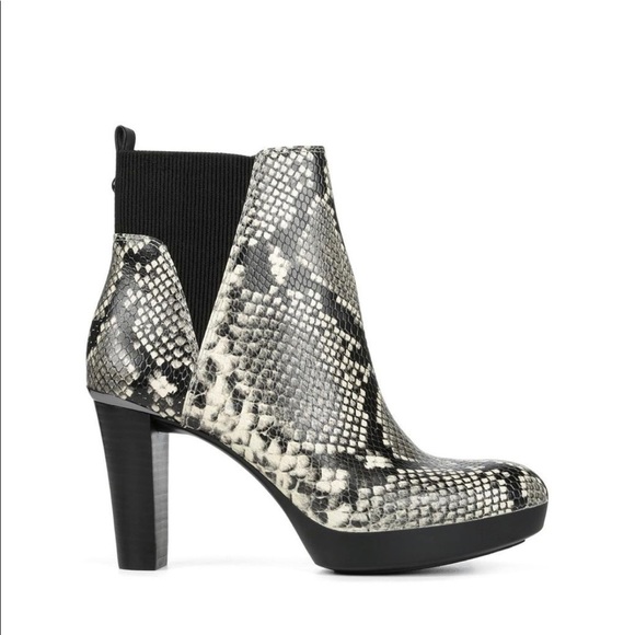 Donald J Pliner - Elyna Snake Print Boot 9.5